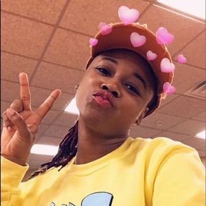 Meet your Posher, Destini